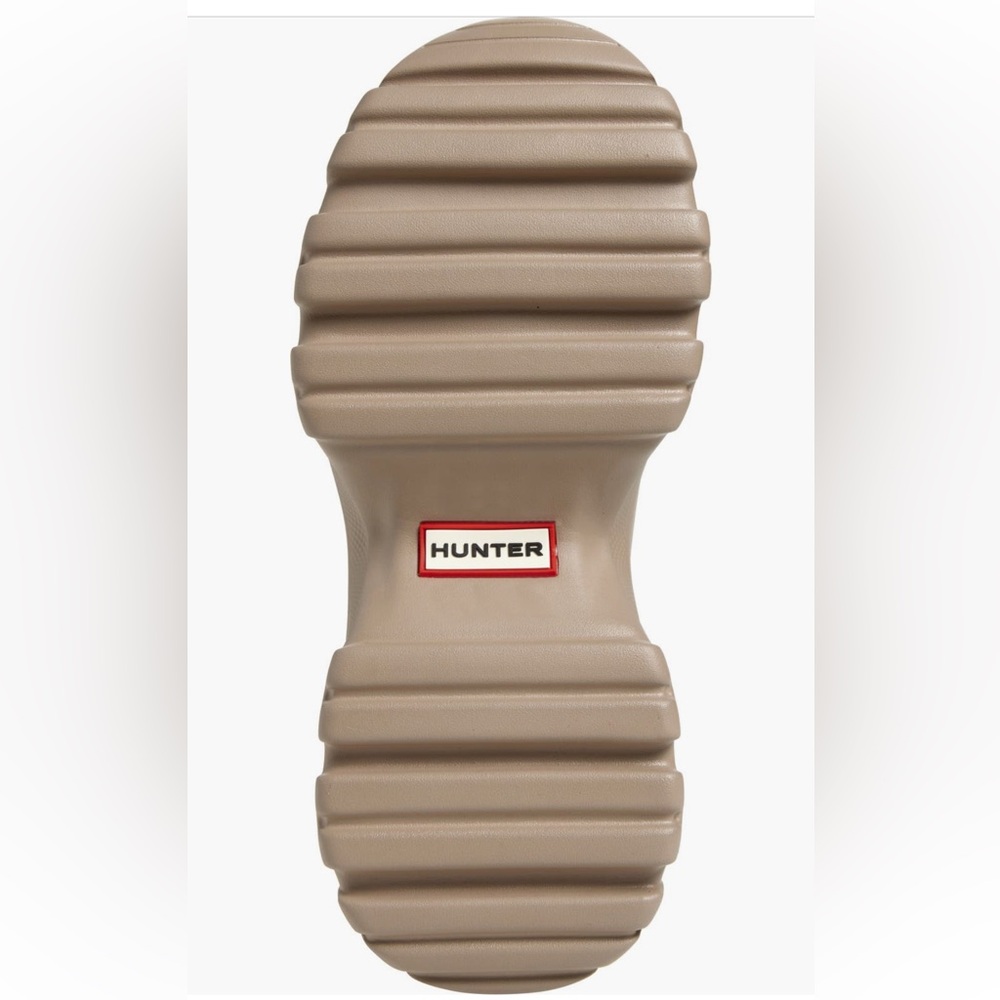 Hunter Bryce Clogs | Blush | Size 8 | Gently Used - Picture 3 of 5